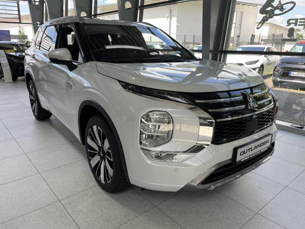 Mitsubishi Outlander 2.4 PHEV 4WD Top