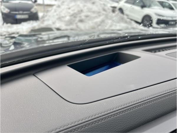 Volkswagen Tiguan R-Line 2.0 l TDI 4MOTION DSG 4Motion Pano