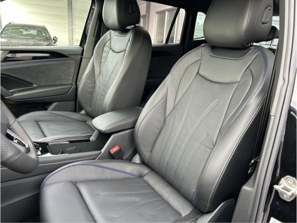 Volkswagen Tiguan R-Line 2.0 l TDI 4MOTION DSG 4Motion Pano