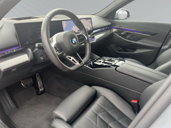 BMW 520 d M Sport touring/Navi/HUD/StandHZG/AHK/ACC