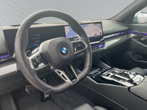BMW 520 d M Sport touring/Navi/HUD/StandHZG/AHK/ACC