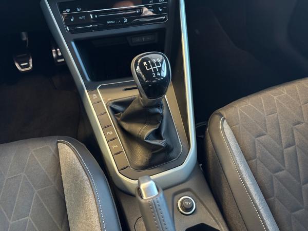 Volkswagen Polo ENERGY 1,0TSI 70kW NAVI MEDIA ALU PDC