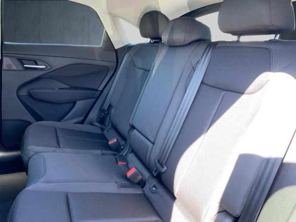 Audi Q3 Sportback TFSI S tr. S line LED 20 AHK