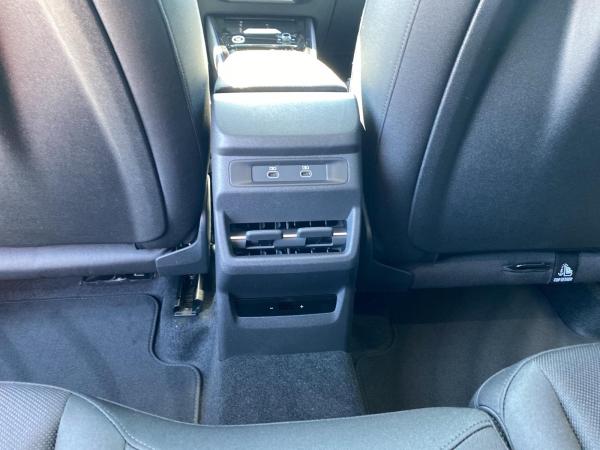 Audi Q3 Sportback TFSI S tr. S line LED 20 AHK