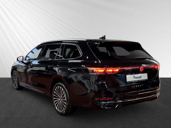 Volkswagen Passat Elegance 2,0 l TDI SCR 150 PS 7-Gang-DSG Navi + AHK + WR - Gewerbekunden