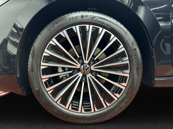 Volkswagen Passat Elegance 2,0 l TDI SCR 150 PS 7-Gang-DSG Navi + AHK + WR - Gewerbekunden