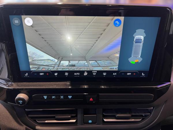 Ford Custom Nugget Titanium 320 L1 170PS Automatik ***Sofort Verfügbar***