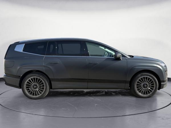 Hyundai IONIQ 9 7-Sitzer // PERFORMANCE // AWD // UNIQ // PANO // SOFORT VERFÜGBAR