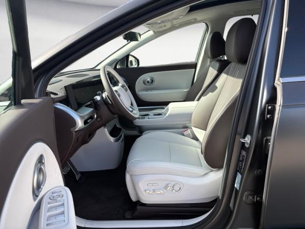 Hyundai IONIQ 9 7-Sitzer // PERFORMANCE // AWD // UNIQ // PANO // SOFORT VERFÜGBAR