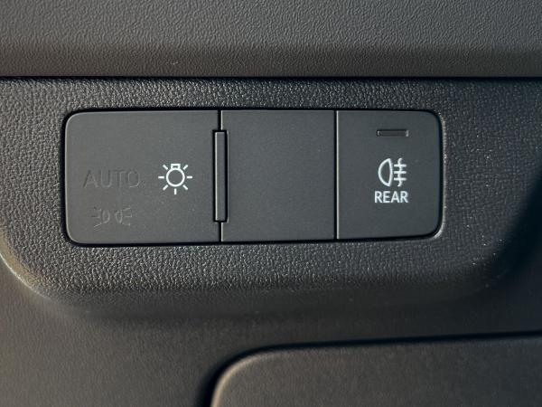 Audi Q4 e-tron Q4 45 e-tron S line Navi LED Kamera