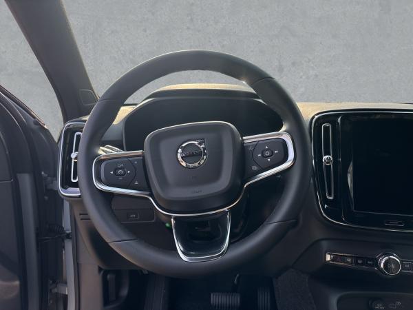 Volvo EX40 Plus Black Edit. Single Motor Ext Range | SOFORT VERFÜGBAR