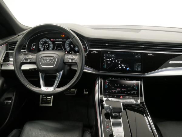 Audi Q8 55 TFSI e quattro S line MATRIX HEAD-UP