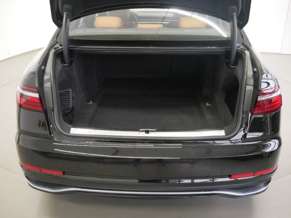 Audi A8 60 TFSI quattro S line PANO HEAD-UP virt. Cock.+