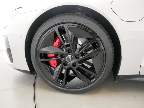 Audi RS e-tron GT MATRIX PANO HEAD-UP B&O 360° 4xSHZ