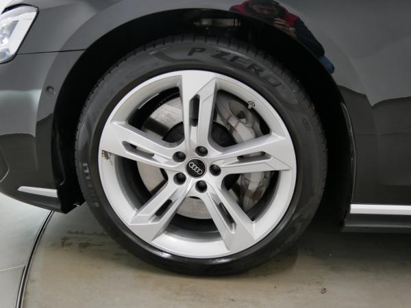 Audi A8 60 TFSI quattro S line PANO HEAD-UP virt. Cock.+