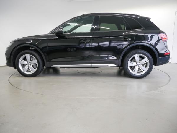 Audi Q5 40 TDI quattro S tro. advanced LED AHK PANO
