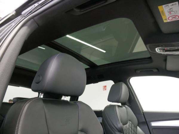 Audi Q5 40 TDI quattro S tro. advanced LED AHK PANO