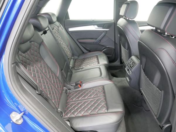 Audi Q5 40 TDI quattro S line S tro. MATRIX AHK PANO