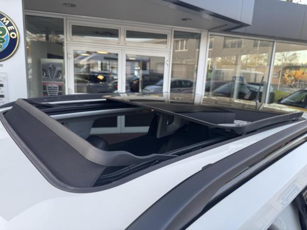 Jeep Compass 1.5l GSE T4 48V e-Hybrid Summit DCT