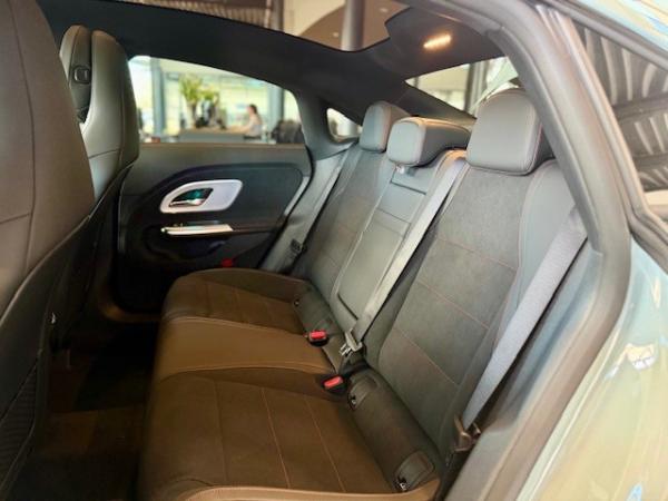 Mercedes-Benz CLA 180 SOFORT VERFÜGBAR ⚡ AMG Line + Panorama + LED – ab 390€