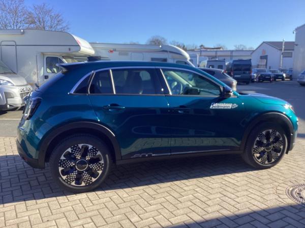 Fiat 600 1.2 Hybrid T3 107 kW eDCT La Prima