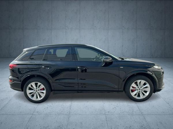 Audi Q6 e-tron Q6 SUV e-tron quattro Matrix ACC Pano HUD Luft