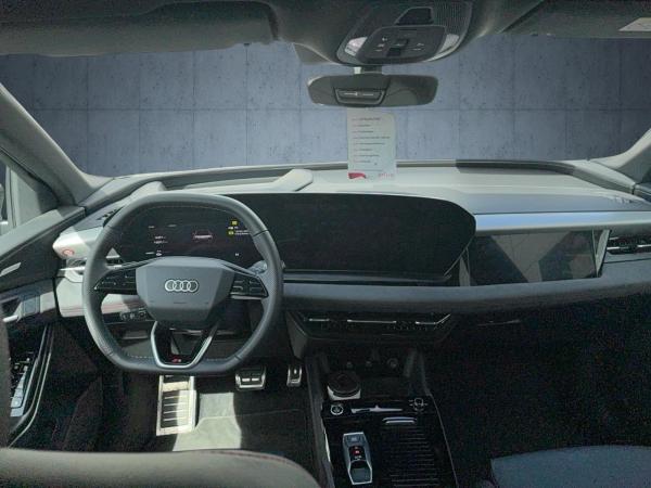 Audi Q6 e-tron Q6 SUV e-tron quattro Matrix ACC Pano HUD Luft