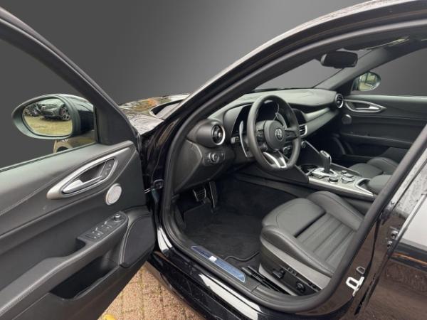 Alfa Romeo Giulia 2.2 Diesel Q4 Veloce +HARMAN/KARDON+PANORAMADACH+