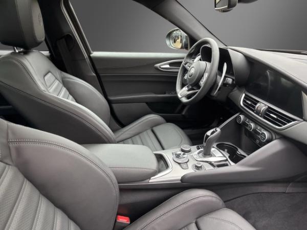 Alfa Romeo Giulia 2.2 Diesel Q4 Veloce +HARMAN/KARDON+PANORAMADACH+