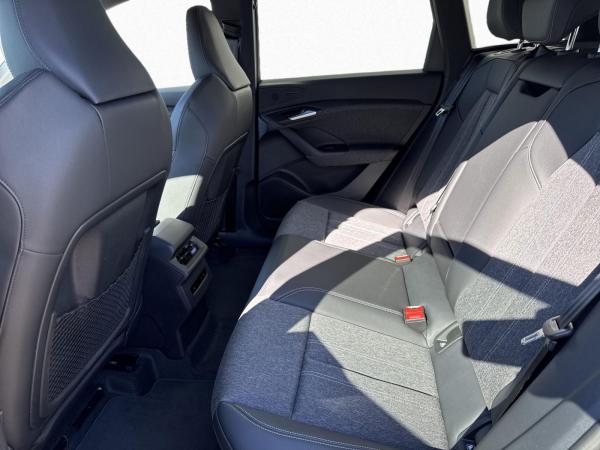 Audi e-tron Q6 S line businessperf. *MATRIX*