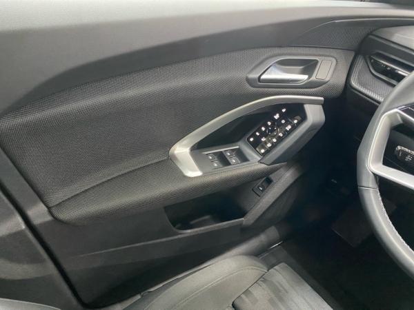 Audi Q5 2.0 TFSI S tronic NAVI+LED+AHK+PRIVACY+ACC+RFK