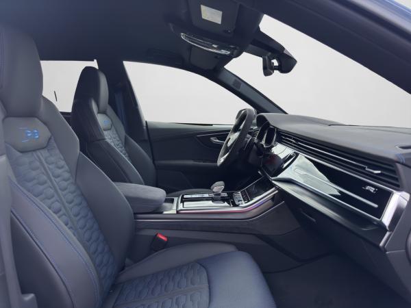 Audi RS Q8 performance*640PS*MEGA-AKTION*uPE:€ 189.650,-*RS Abgas*305km/h*Designpaket blau*23"Alu*online Fahrte