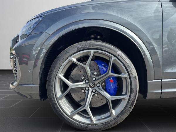 Audi RS Q8 performance*640PS*MEGA-AKTION*uPE:€ 189.650,-*RS Abgas*305km/h*Designpaket blau*23"Alu*online Fahrte