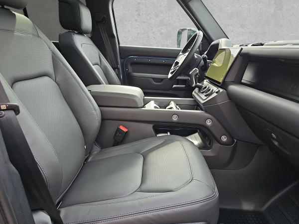 Land Rover Defender D250 X-Dynamic HSE / Lagerfahrzeug Land Rover Defender D250 X-Dynamic HSE / Lagerfahrzeug