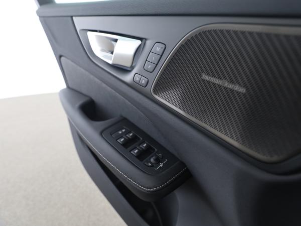 Volvo V60 Volvo V60 T8 AWD Plus Dark/sofort verfügbar