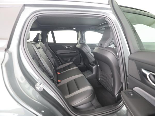 Volvo V60 Volvo V60 T8 AWD Plus Dark/sofort verfügbar