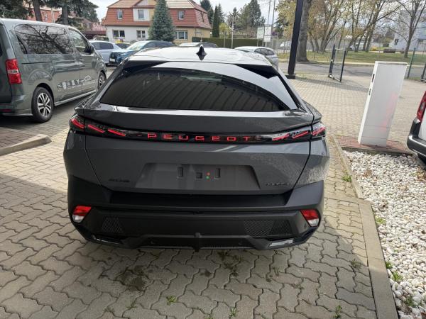 Peugeot 408 GT Exclusive Plug-In Hybrid 240  /Panormadach