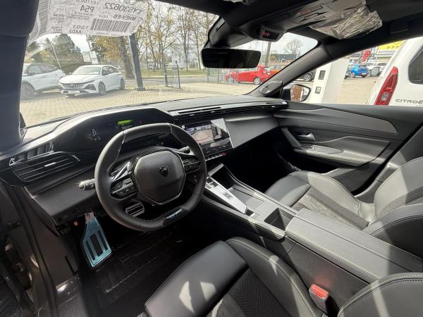 Peugeot 408 GT Exclusive Plug-In Hybrid 240 / Panormadach