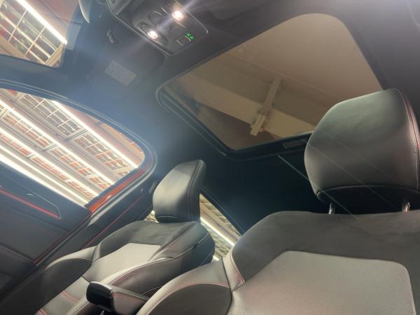 Renault Arkana R.S. LINE TCe 160 EDC SELBSTPARKEND