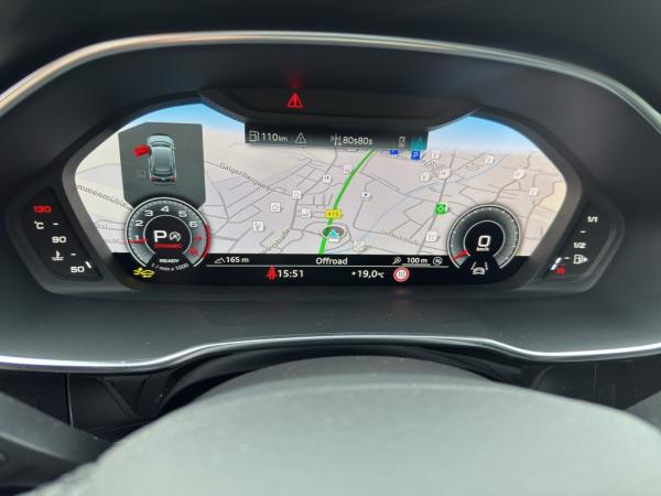Audi Q3 40TFSI Quattro S-Tr. Navi AHK Matrix-LED