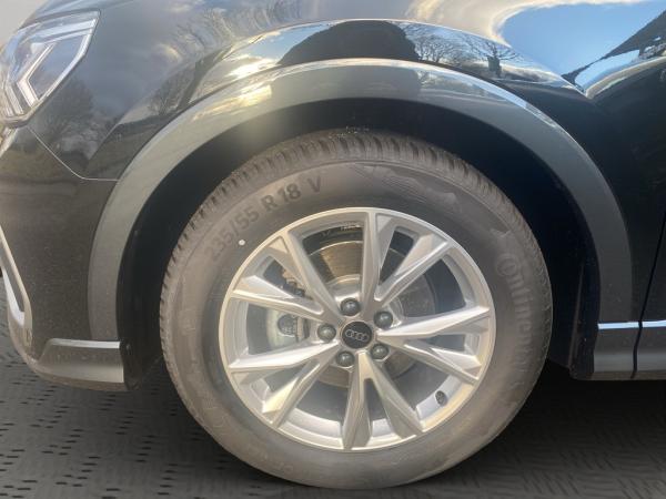 Audi Q3 S line* Ganzjahresreifen*Sitzheizung*AHK*