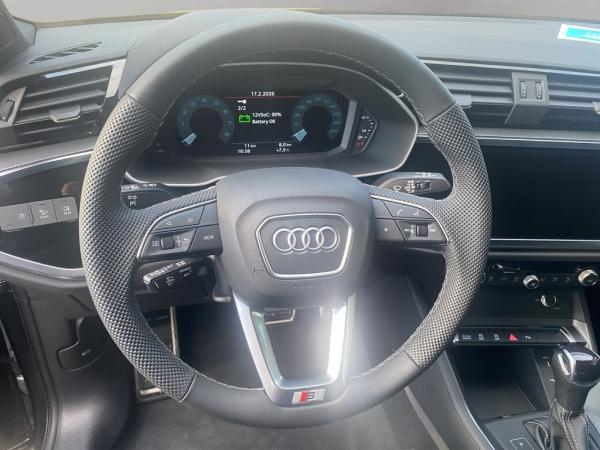Audi Q3 S line* Ganzjahresreifen*Sitzheizung*AHK*