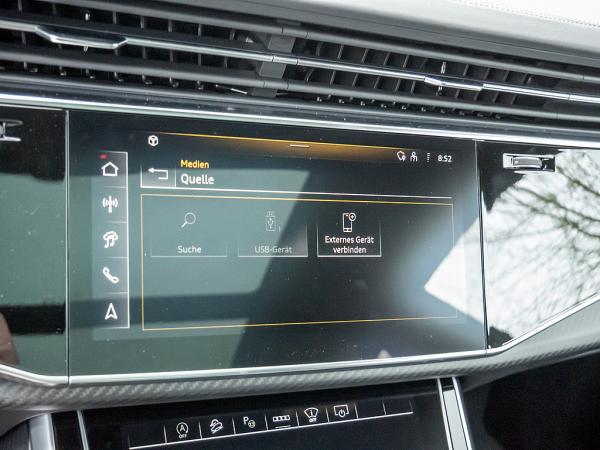 Audi RS Q8 SUV performance