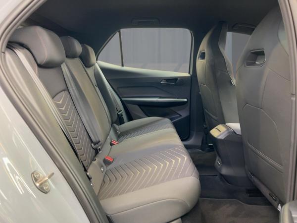 Cupra Born CCS NAVI PDC KLIMA