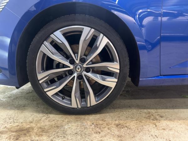 Renault Megane Grandtour 1.6 E-TECH 160 Intens Plug-Inn