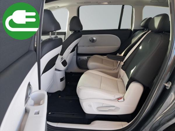 Hyundai IONIQ 9 UNIQ Panoramadach 4WD 110 kWh Batterie