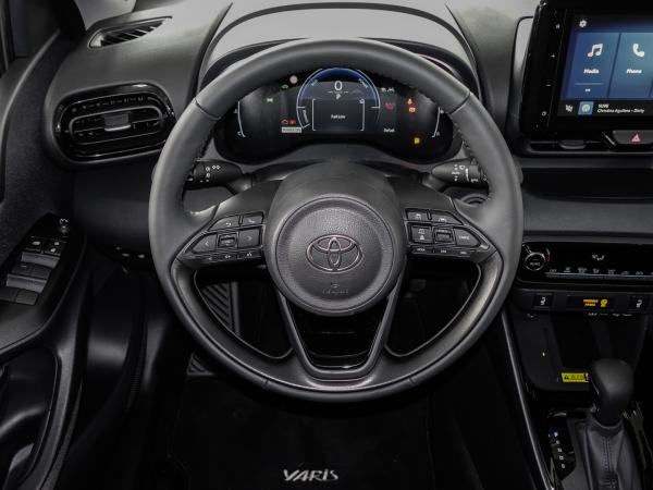 Toyota Yaris Hybrid Teamplayer +Comfort P. +div.Farben+0,99%