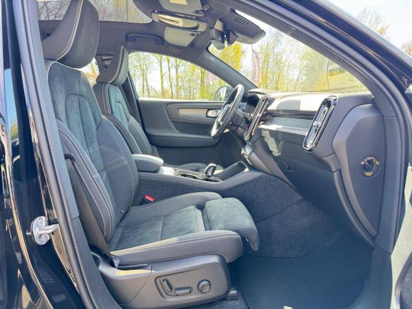 Volvo EC40 Single Motor Extended Range ULTRA-BLACK EDITION-Mj26-Sofort lieferbar!