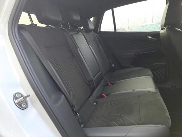 Volkswagen ID.5 Pro Performance