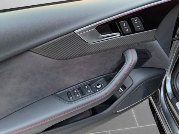 Audi RS4 Avant B&O Matrix ACC Leder 280km/h